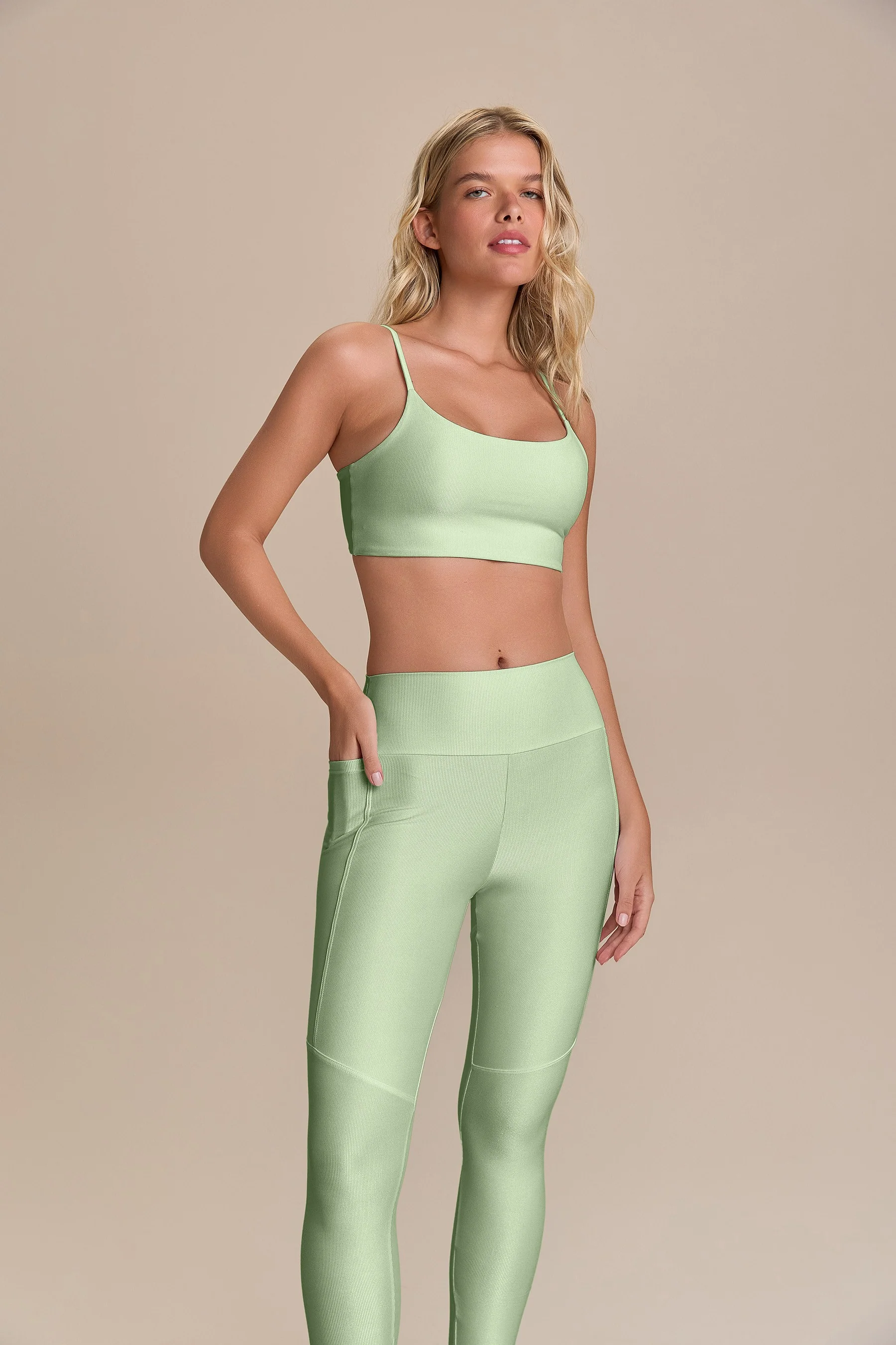 Allure® Adaptiv Leggings - Image 7