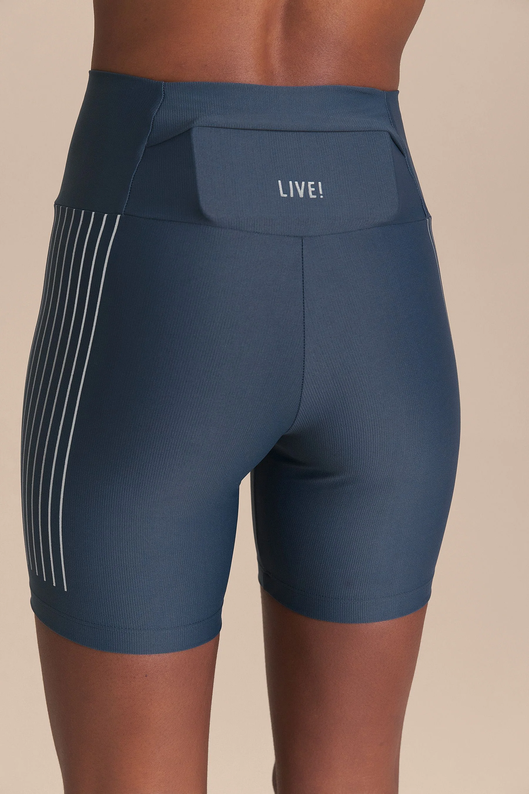 Allure® Mat Adaptiv Long Shorts - Image 2