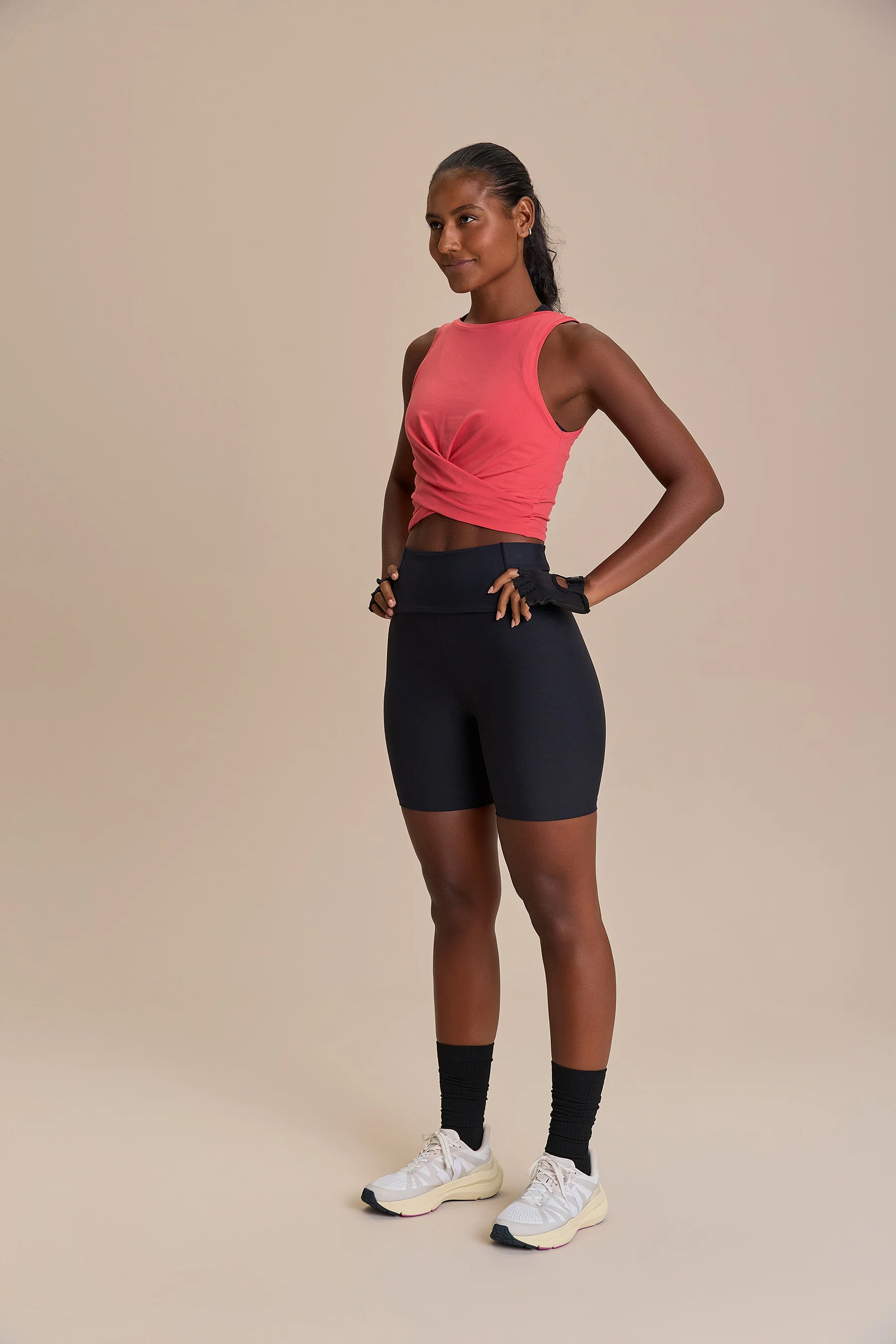 Broad Twitst Cropped Tank Top - Image 7