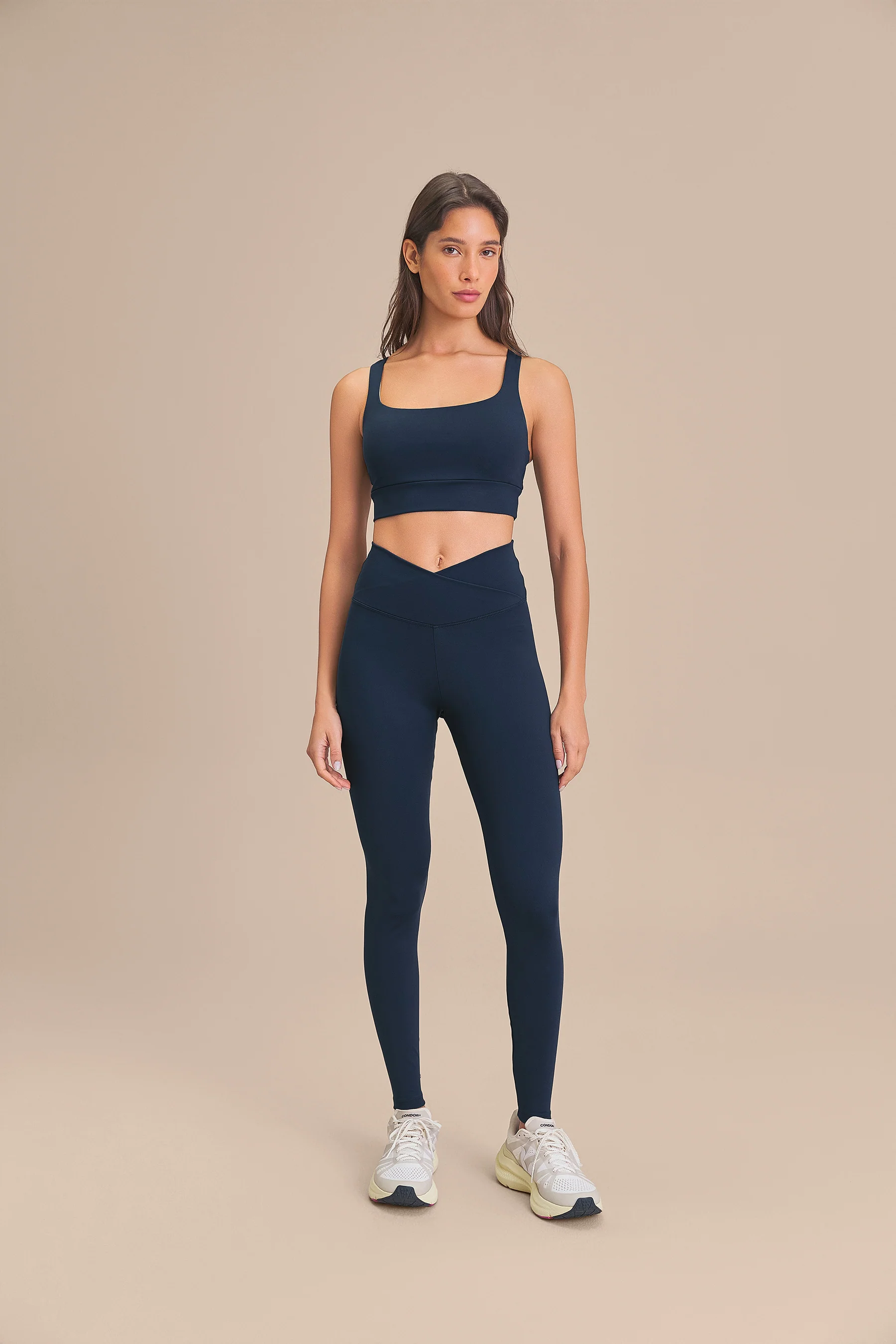 ByNature V Leggings