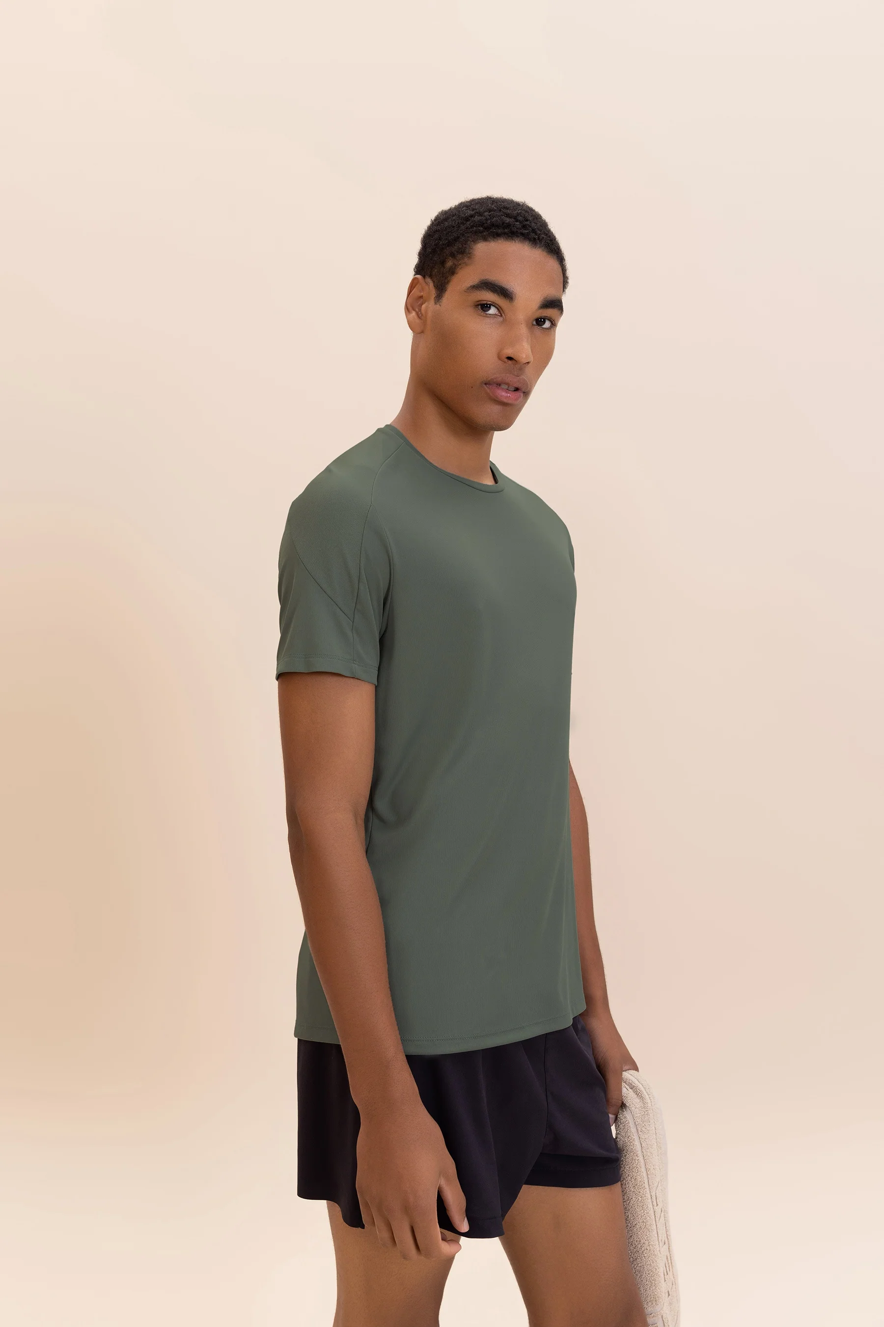 Comfy Curve Free Men's T-shirt - Image 3