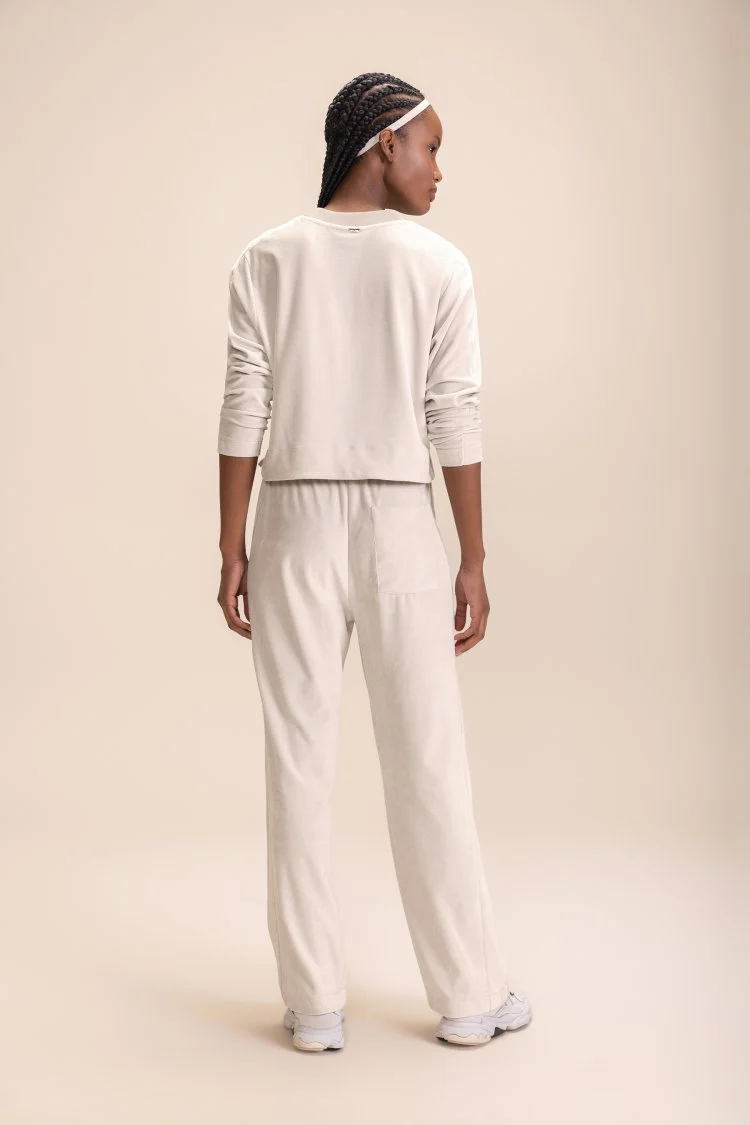 Frosty Sweatshirt - Image 22