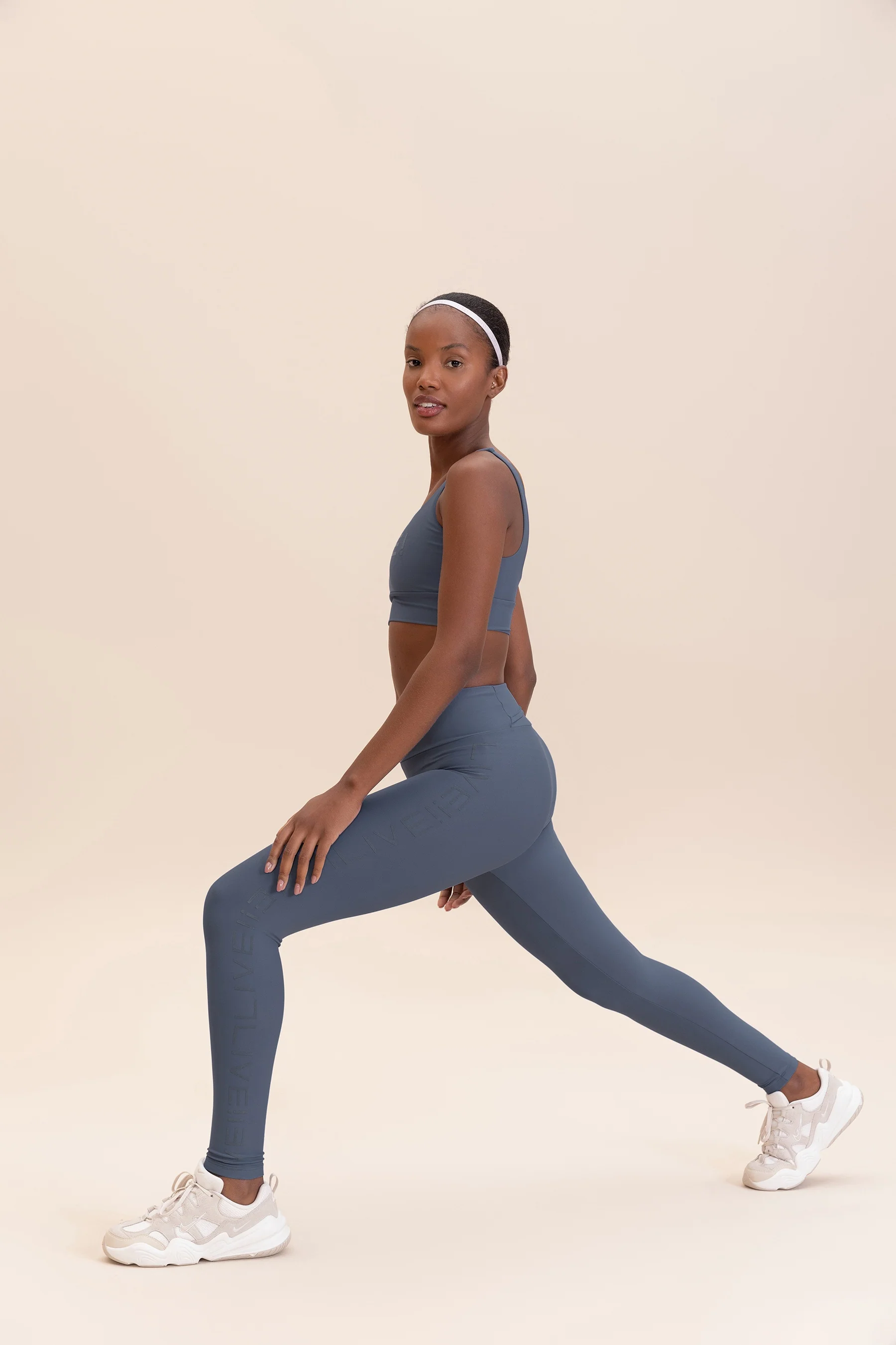 Icon Neo Long Leggings - Image 27