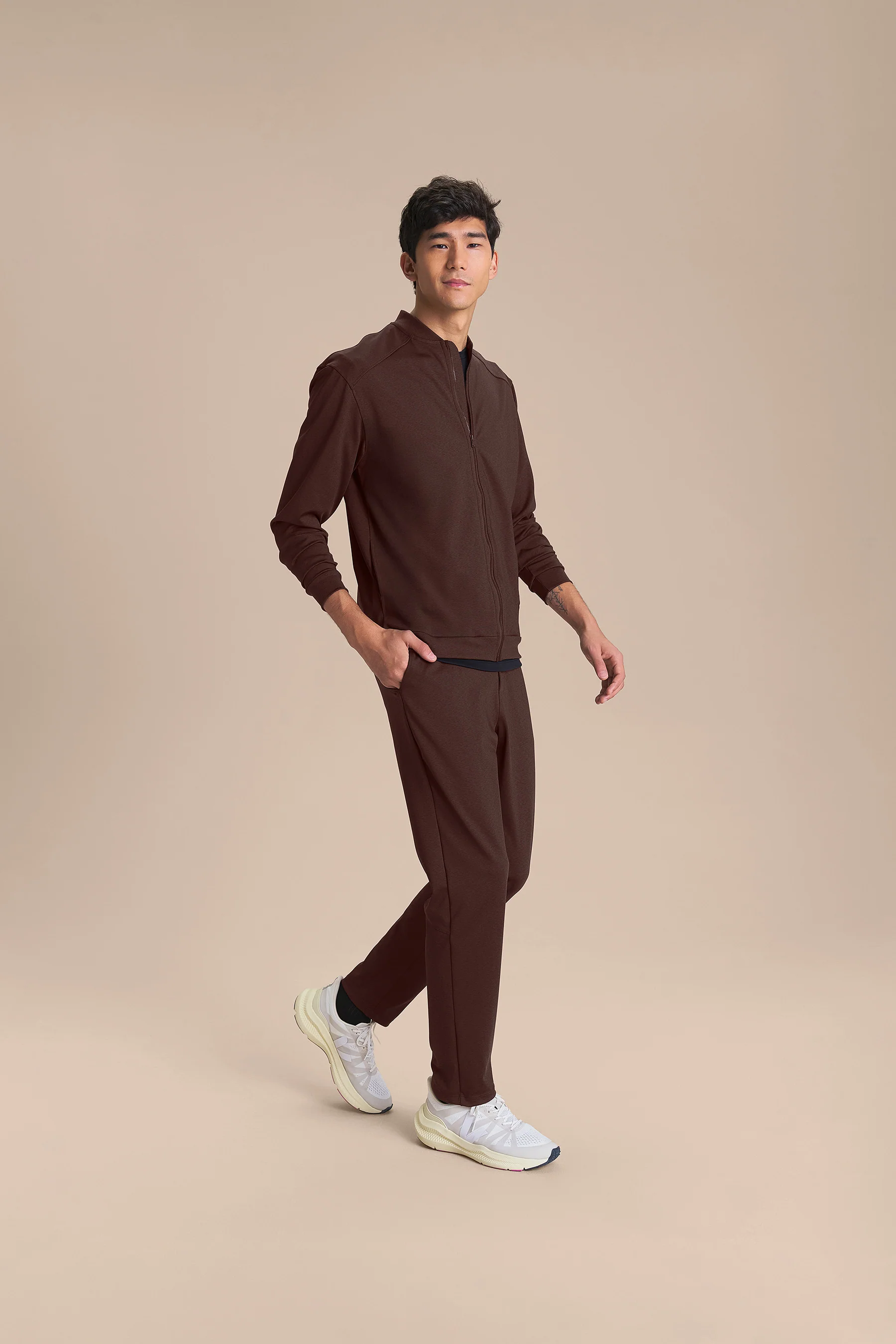 Men’s Casual Straight-Leg Pant - Image 3