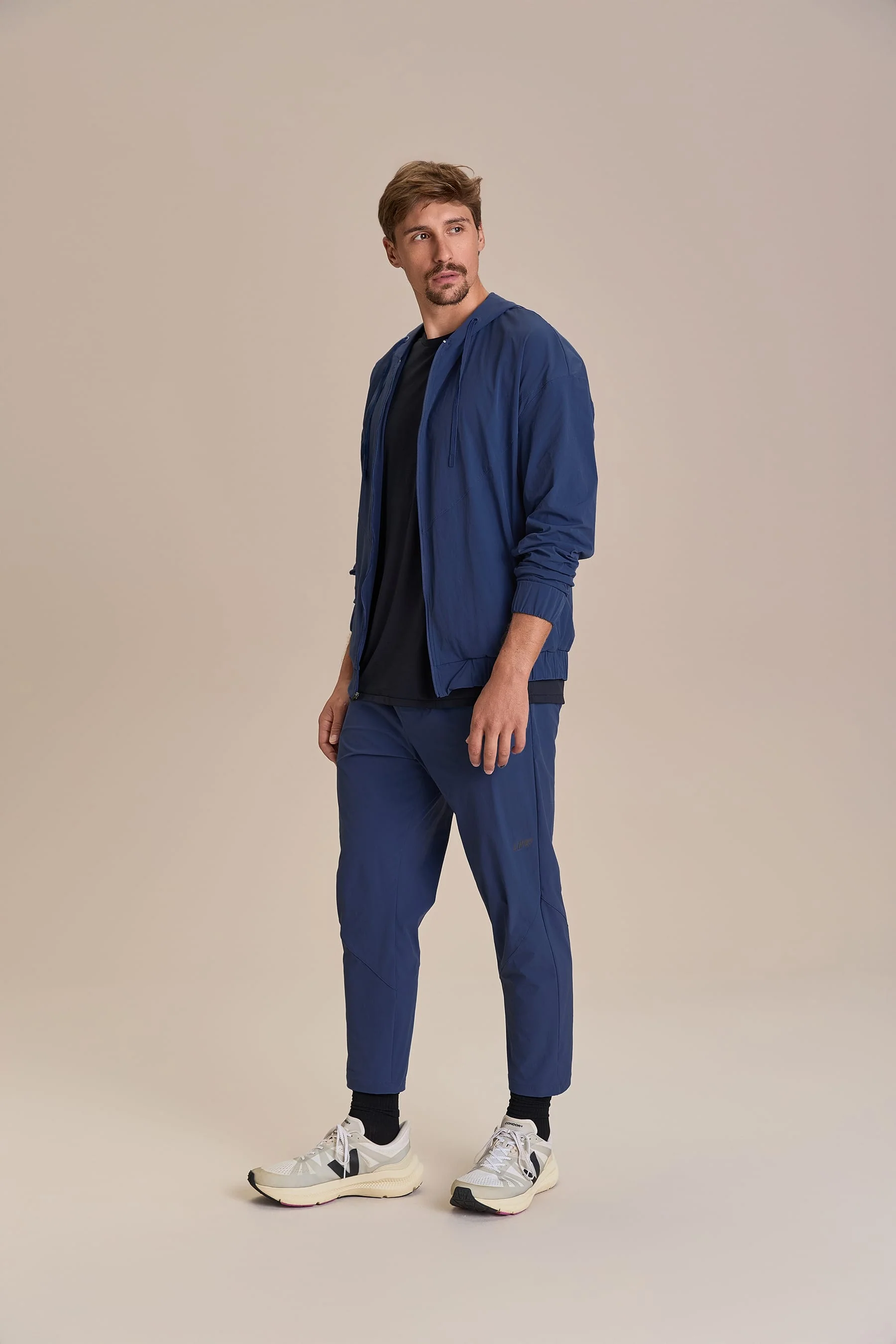 Men's Zip Air Vast Jacket - Image 4