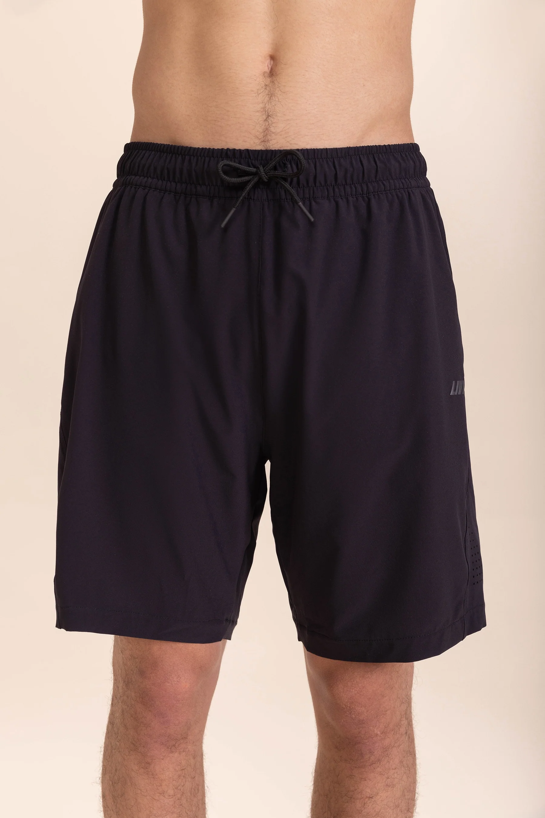 Move 8'' Air Men's Shorts - Image 4