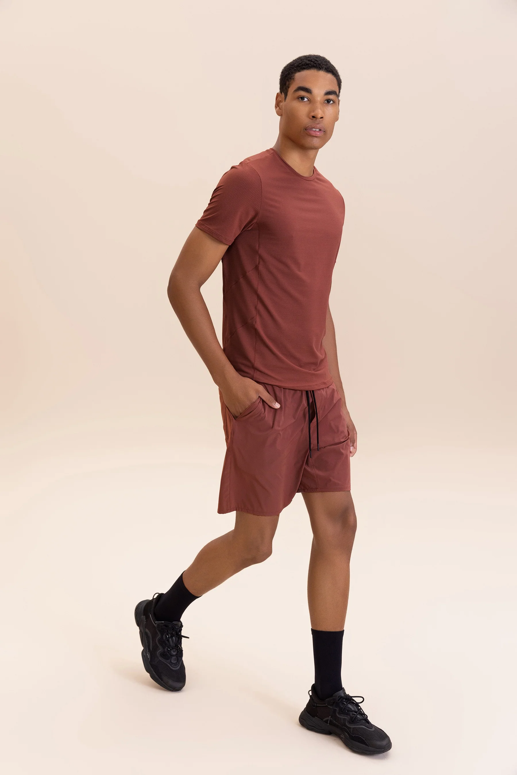 Move 8" Air Vest Long Shorts