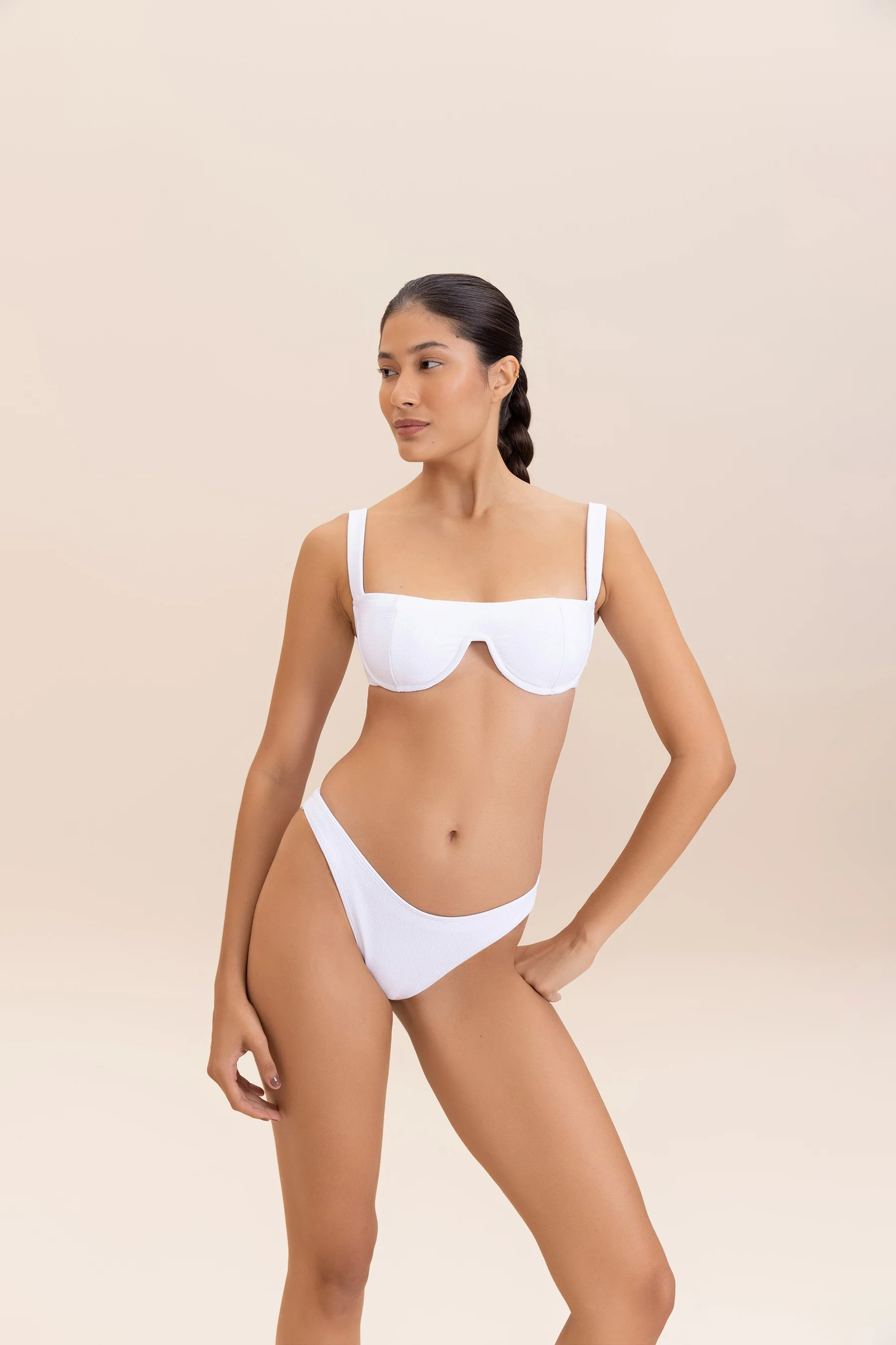 Neo Wavy Half-cup top - Image 3