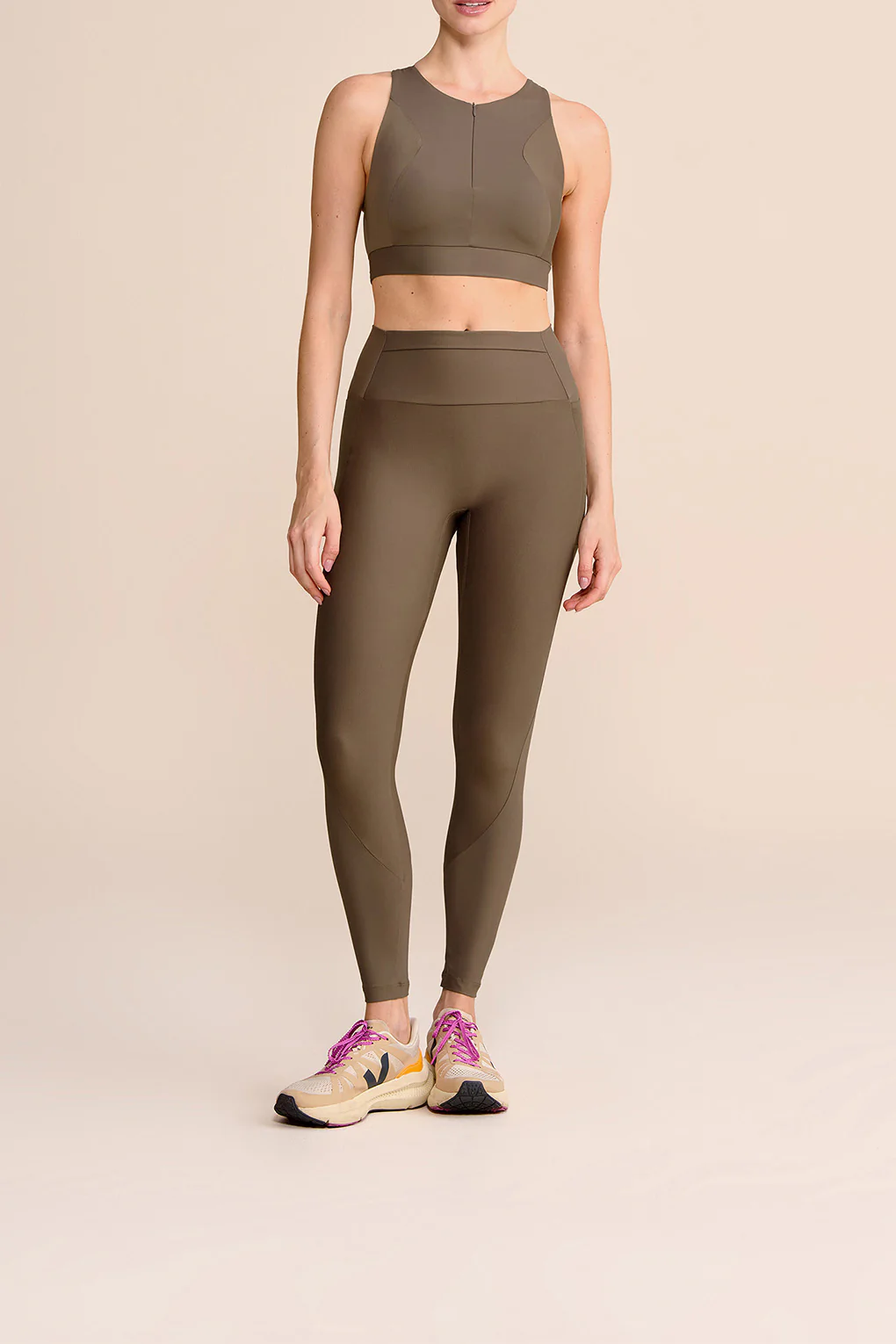 Race Pro® Speed Zip Sports Bra - Image 2