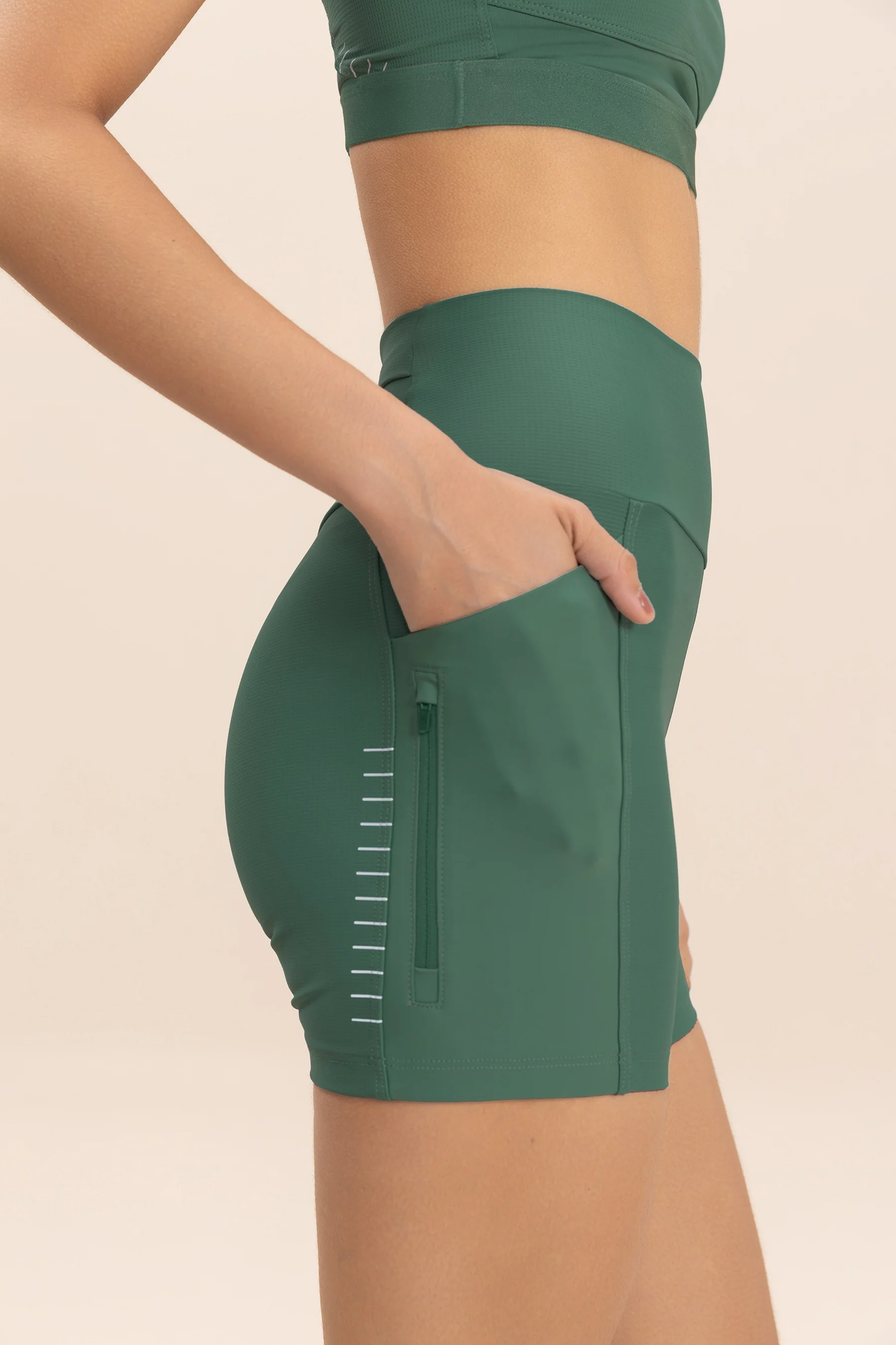 Reflex Speed Pea Shorts - Image 2