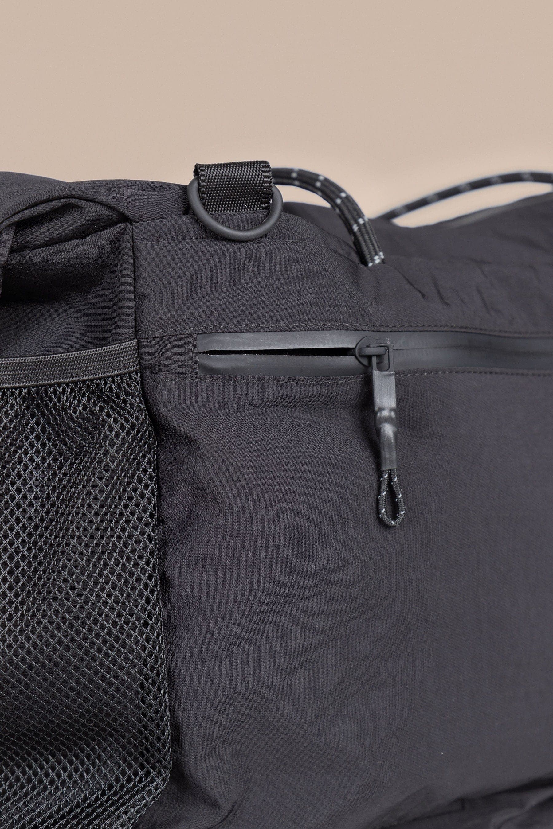 Reflex Unisex Duffle Bag - Image 5