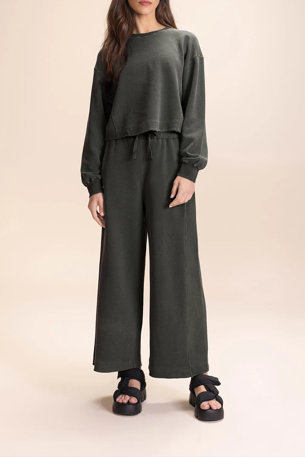 Ribbed Washed Crop Pants - Image 3