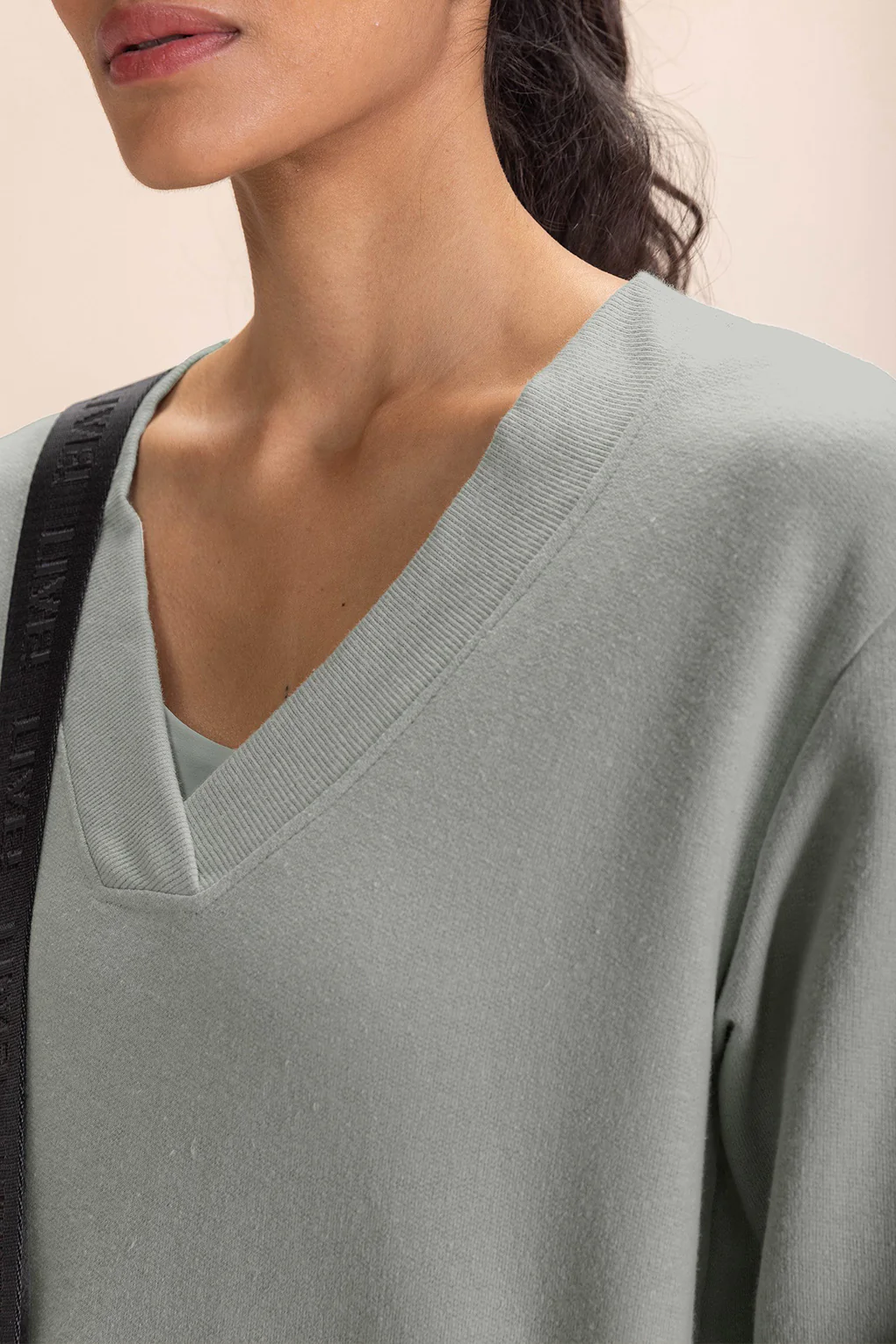 Rino Stone Cropped Sweatshirt - Image 3