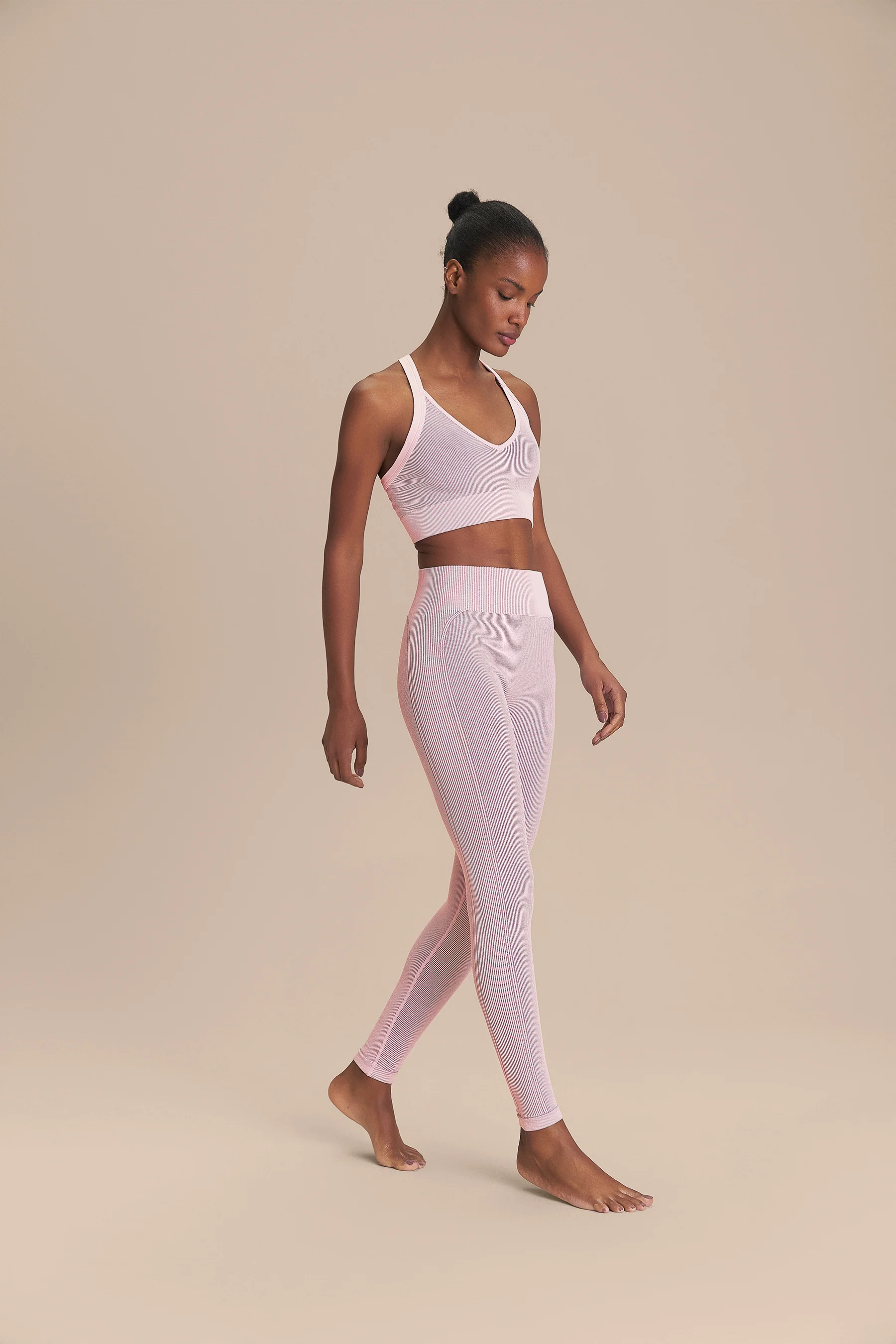 Seamless Mesh Full-Length Legging - Image 3