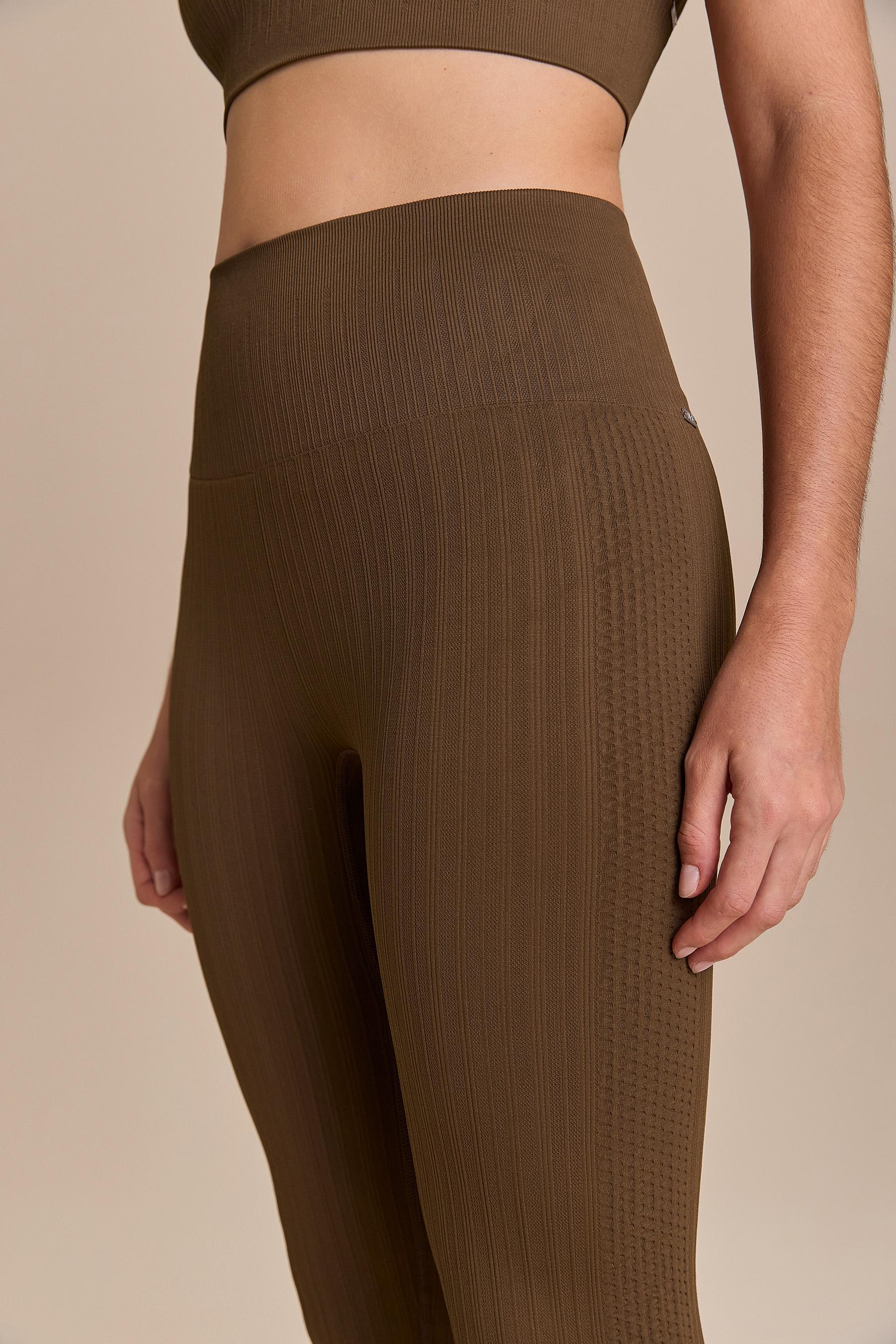 Seamless Pulse Stirrup Leggings - Image 2