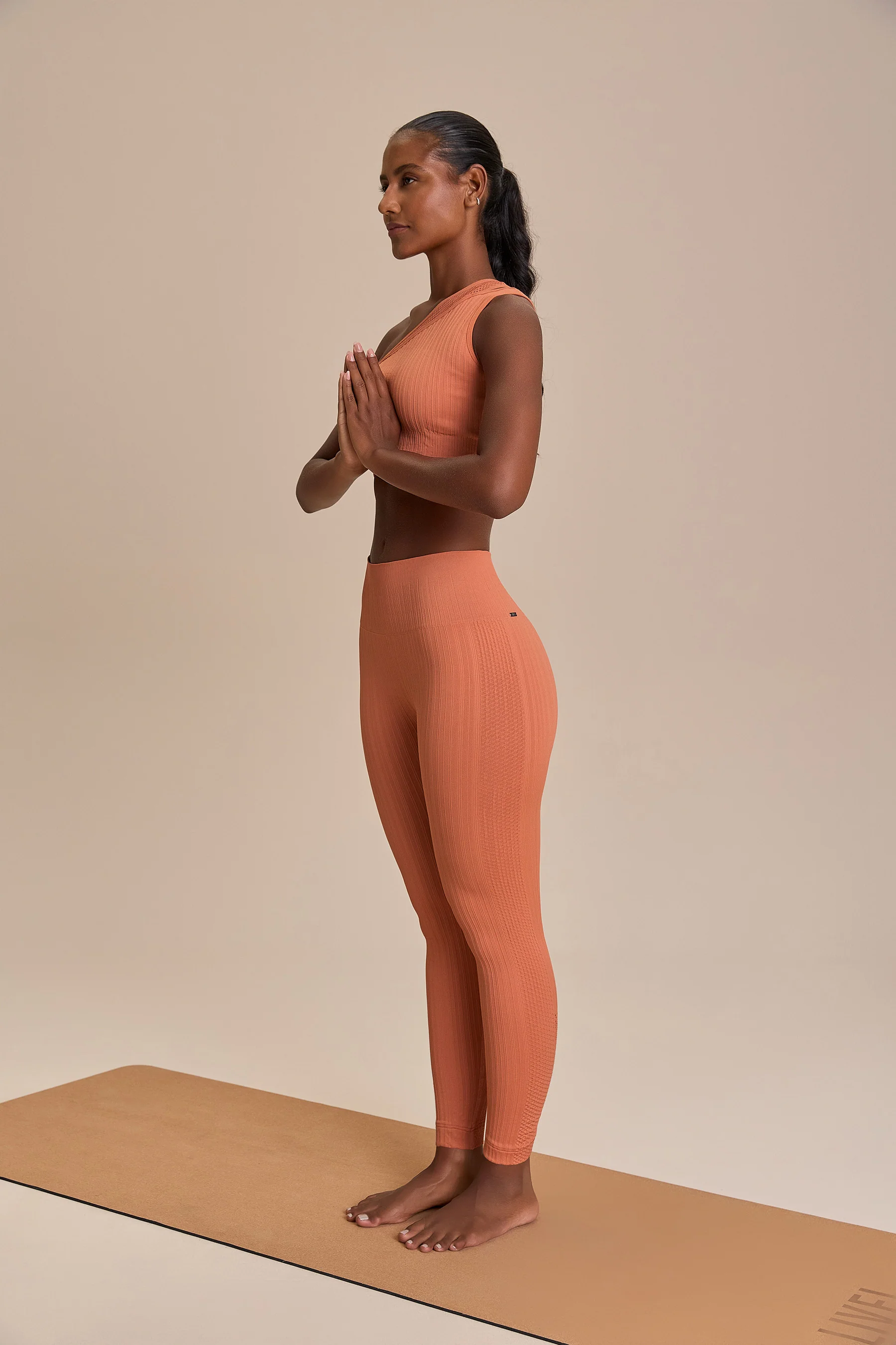 Seamless Pulse Stirrup Leggings - Image 3