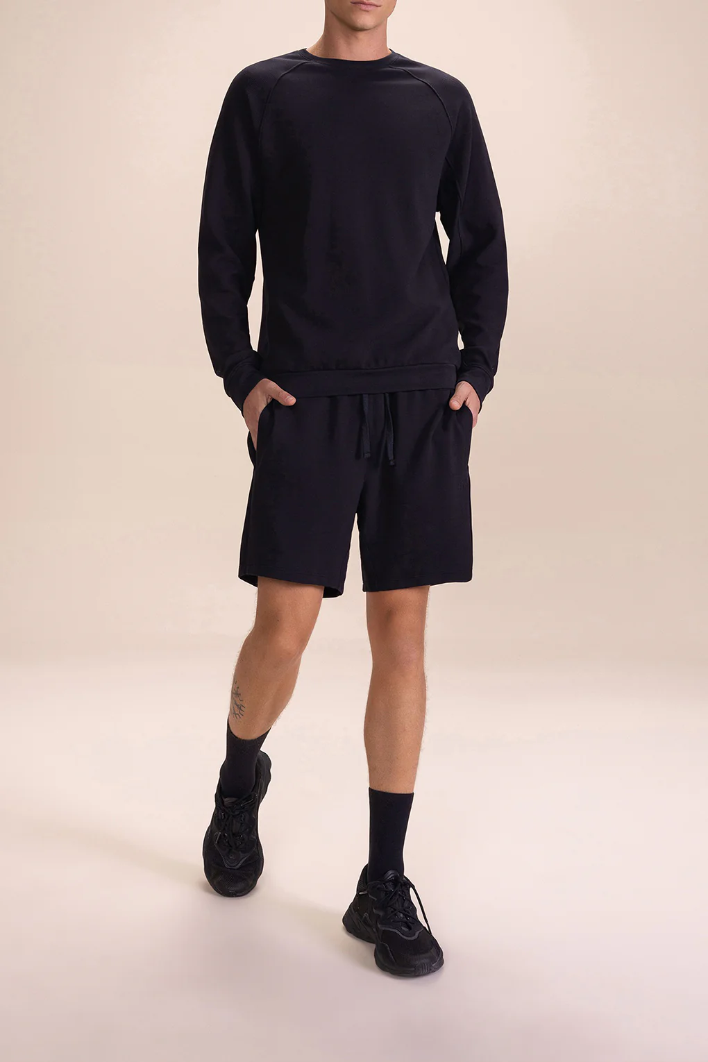 Sleek Men's Shorts - Image 3