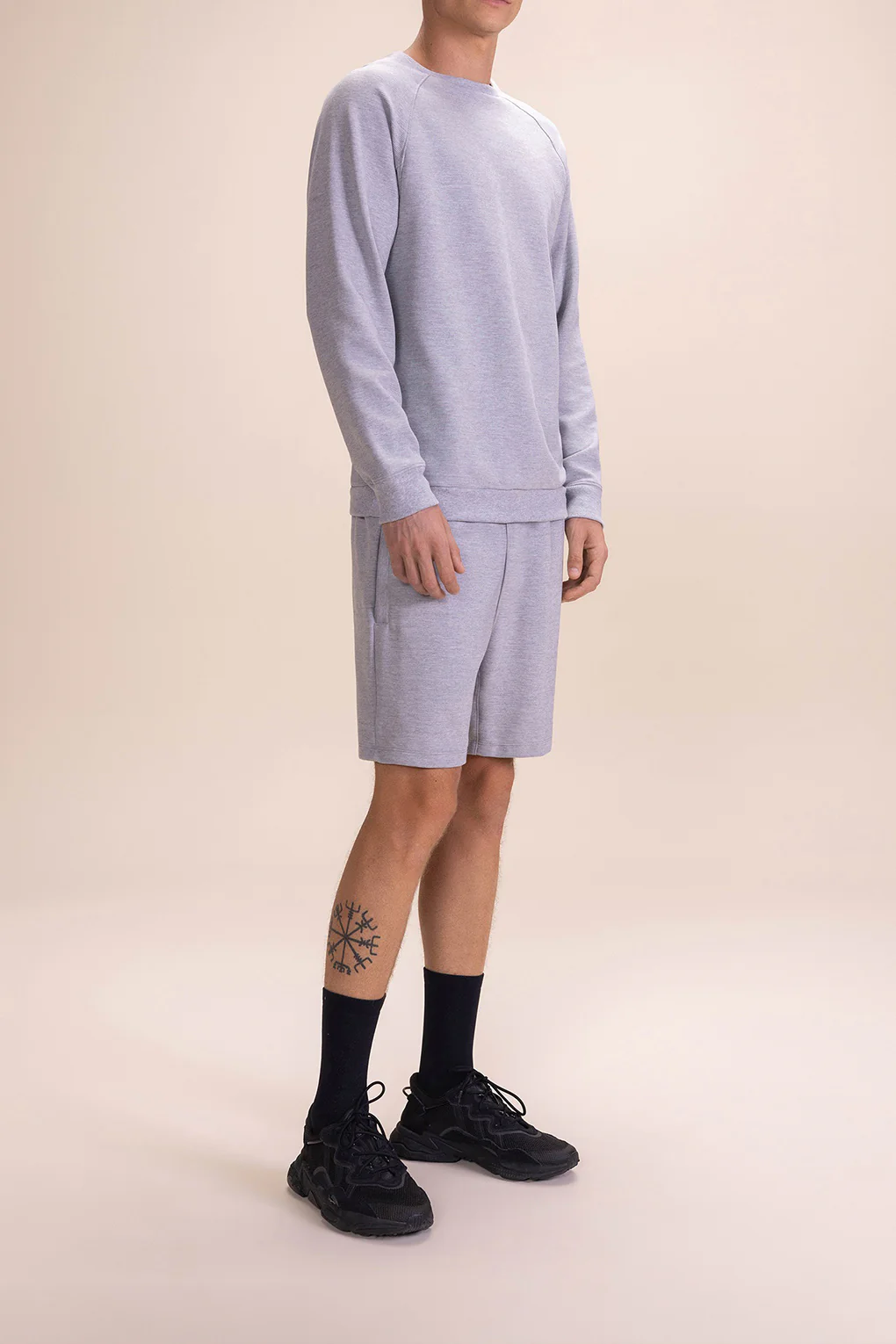 Sleek Men's Shorts - Image 4