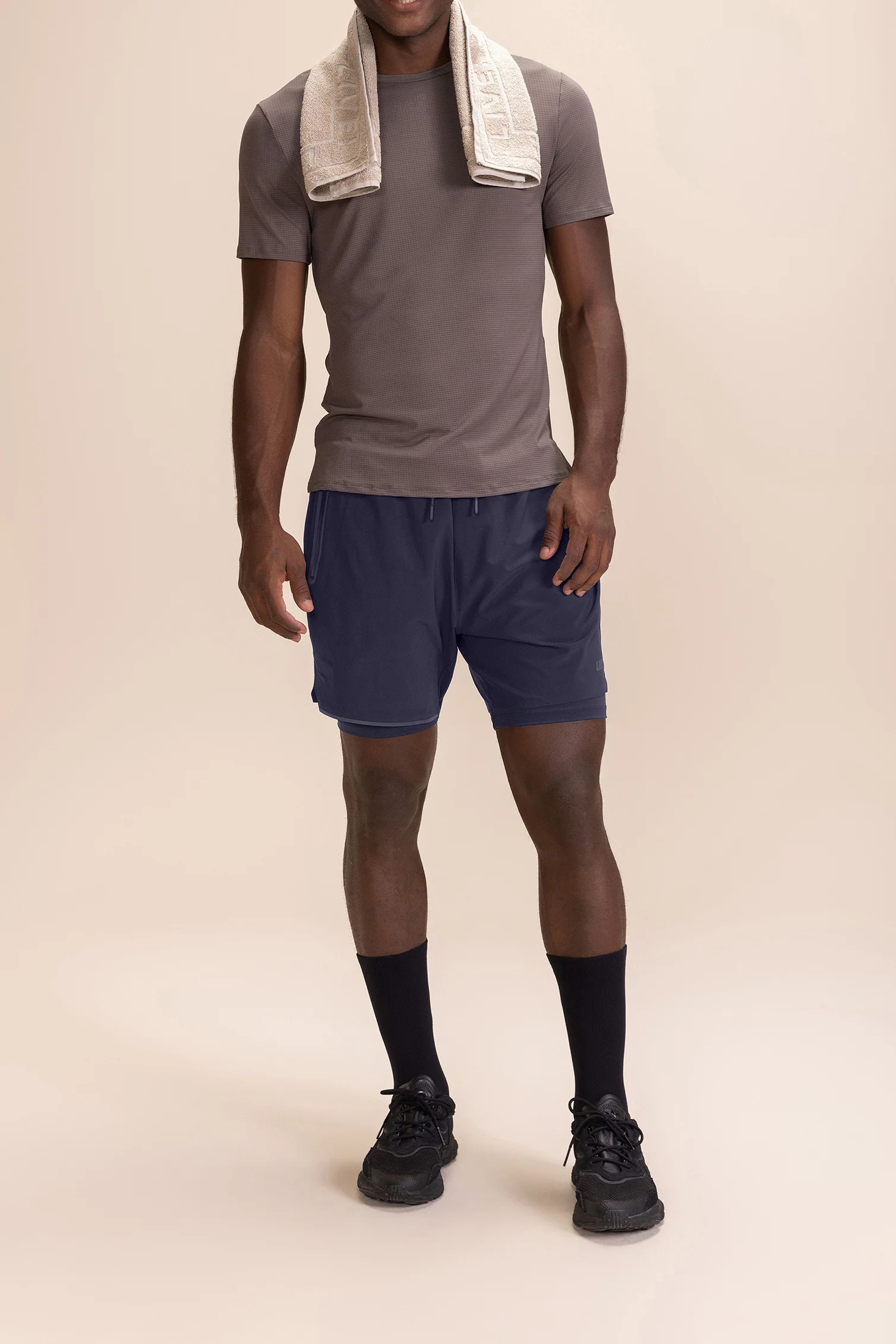 Sweat 6" Nylon Tech Men Shorts - Image 8
