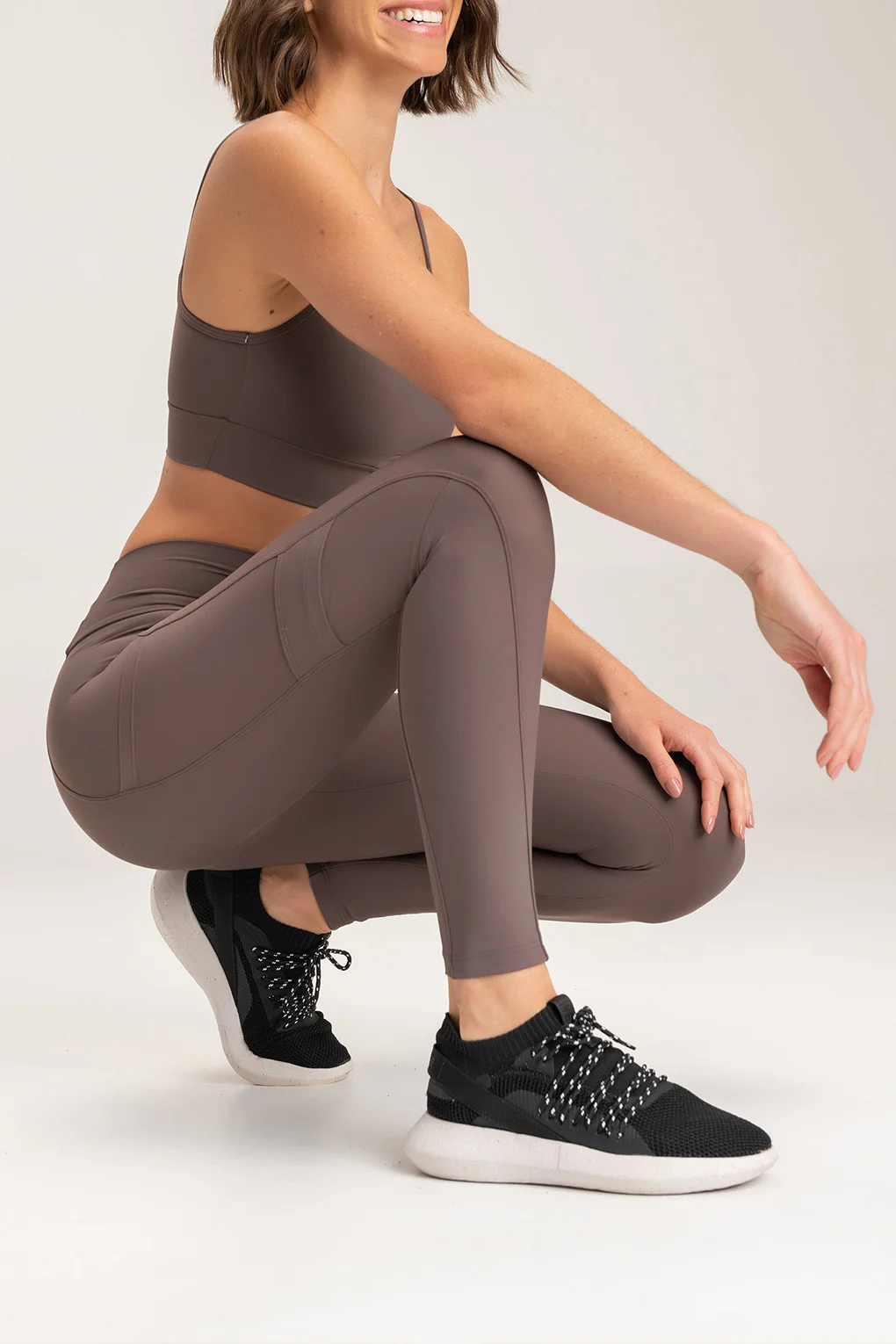 Hydefit Adaptiv Mesh Pocket Legging - Image 18
