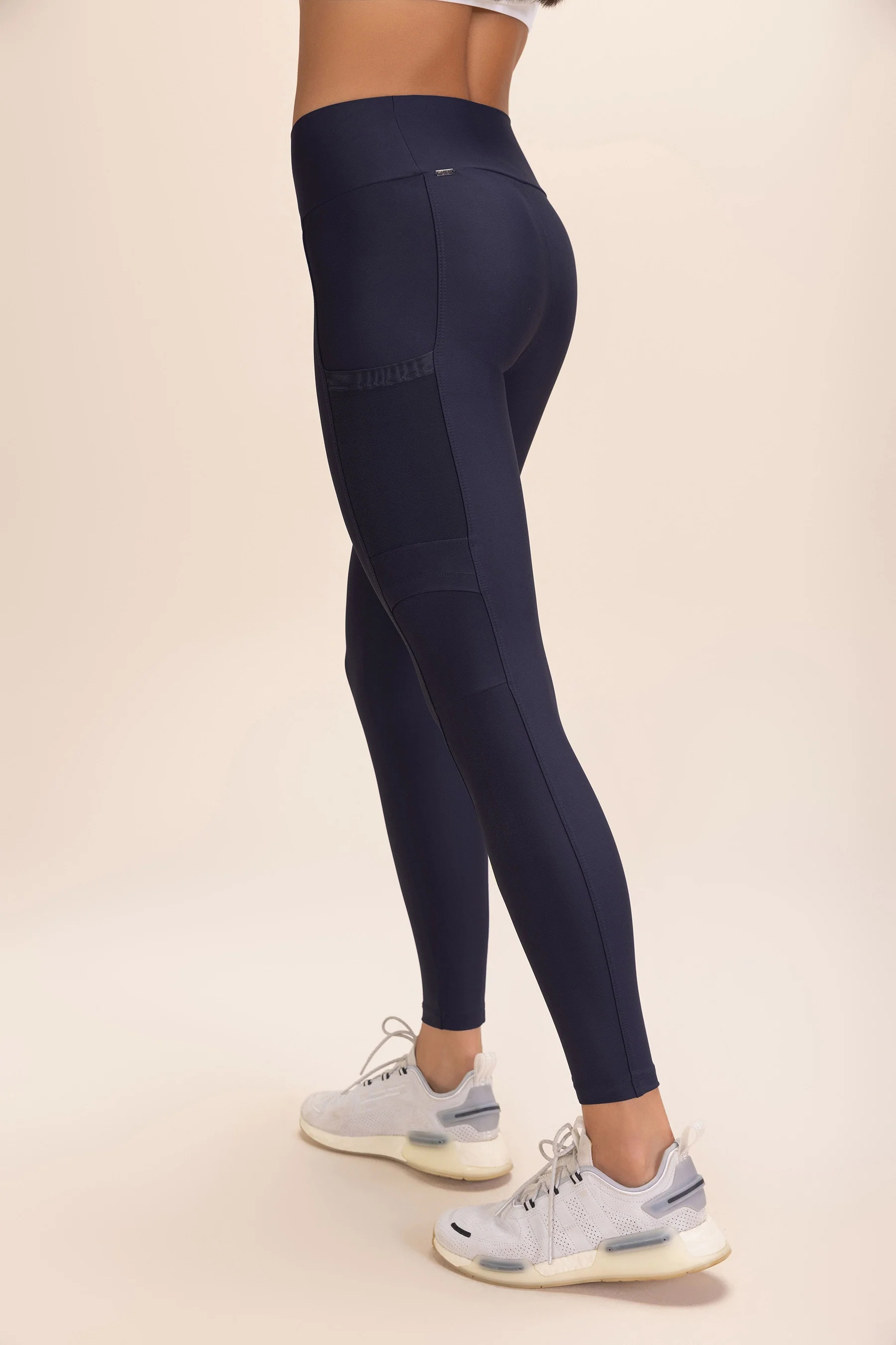 Hydefit Adaptiv Mesh Pocket Legging - Image 5