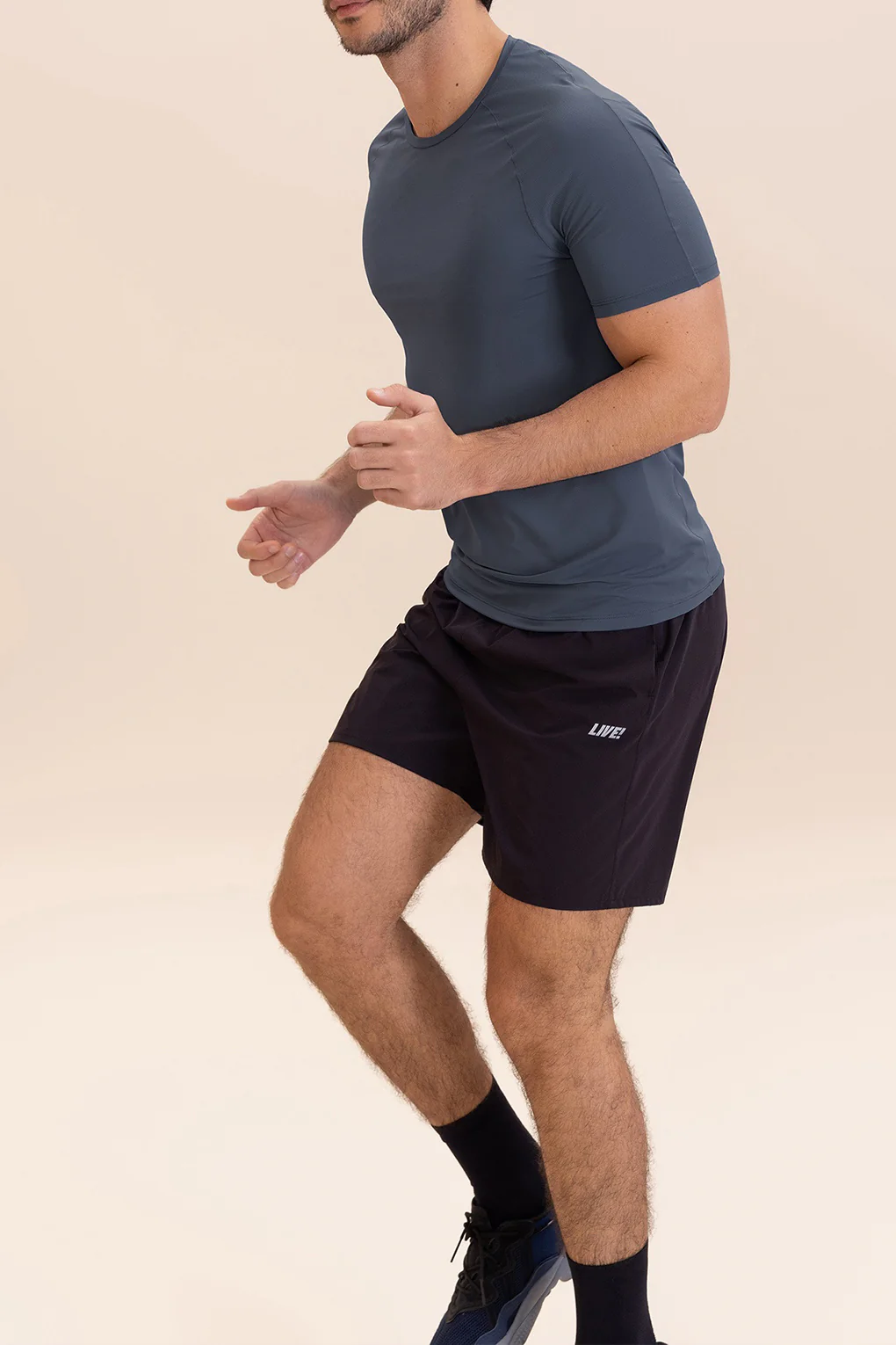 Training 7" Air Vest Shorts - Image 4