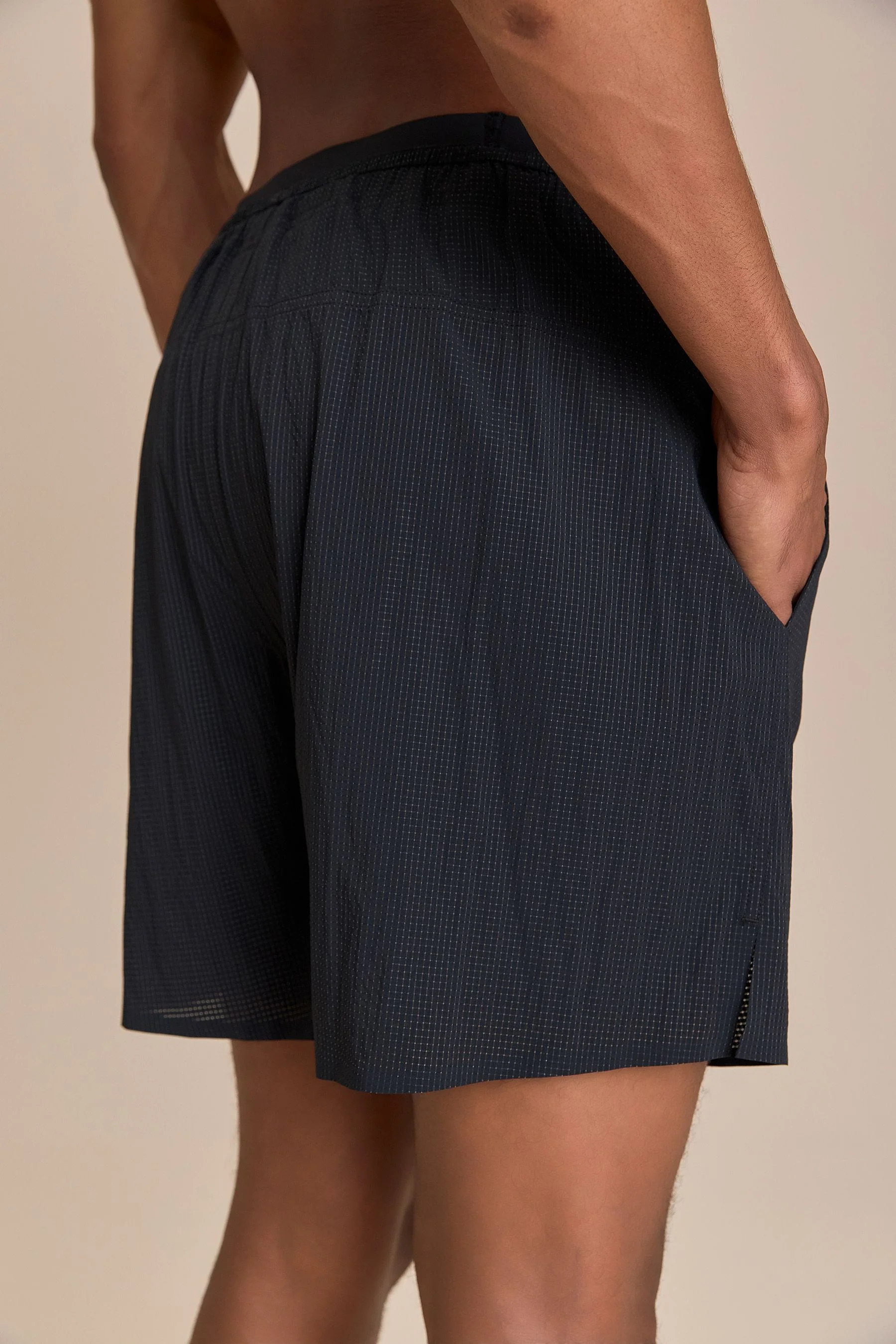 Training 7" Tech Squad Men Shorts - Image 20