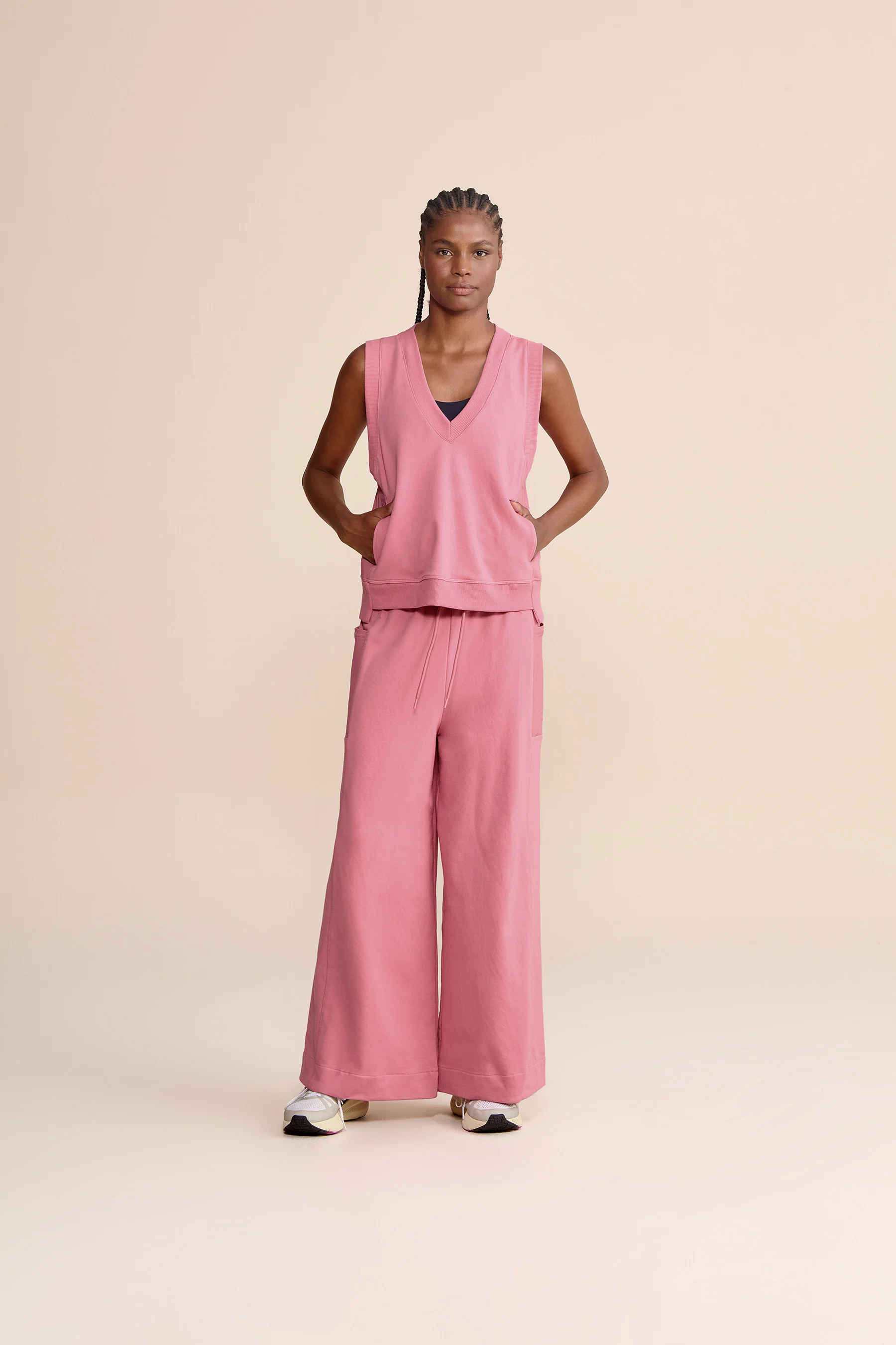V Jog Dryside Vest - Image 2