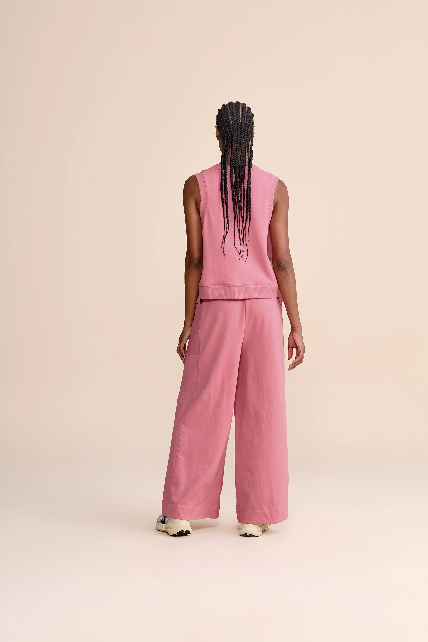 V Jog Dryside Vest - Image 3