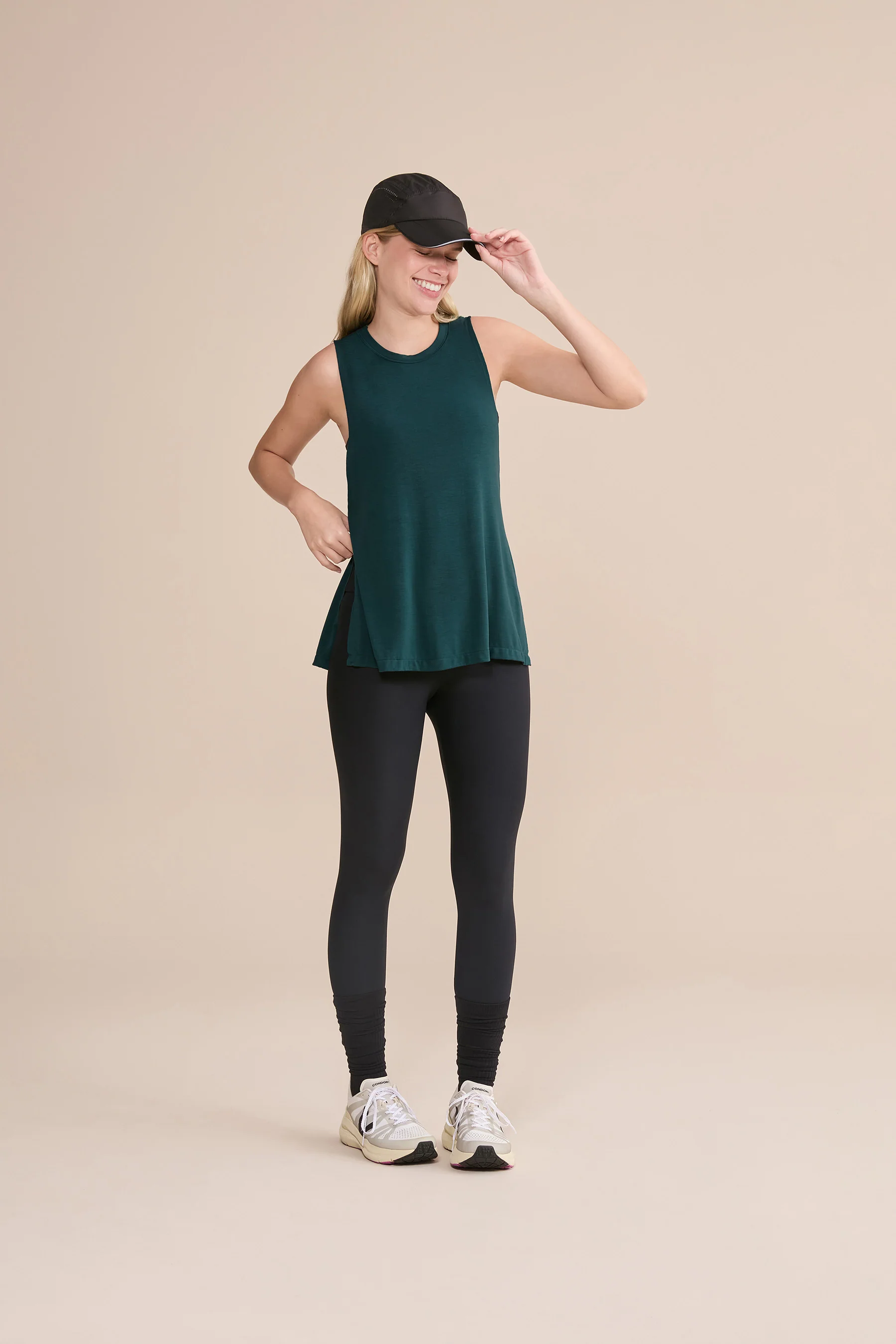 Visco Heart Long Tank Top - Image 4