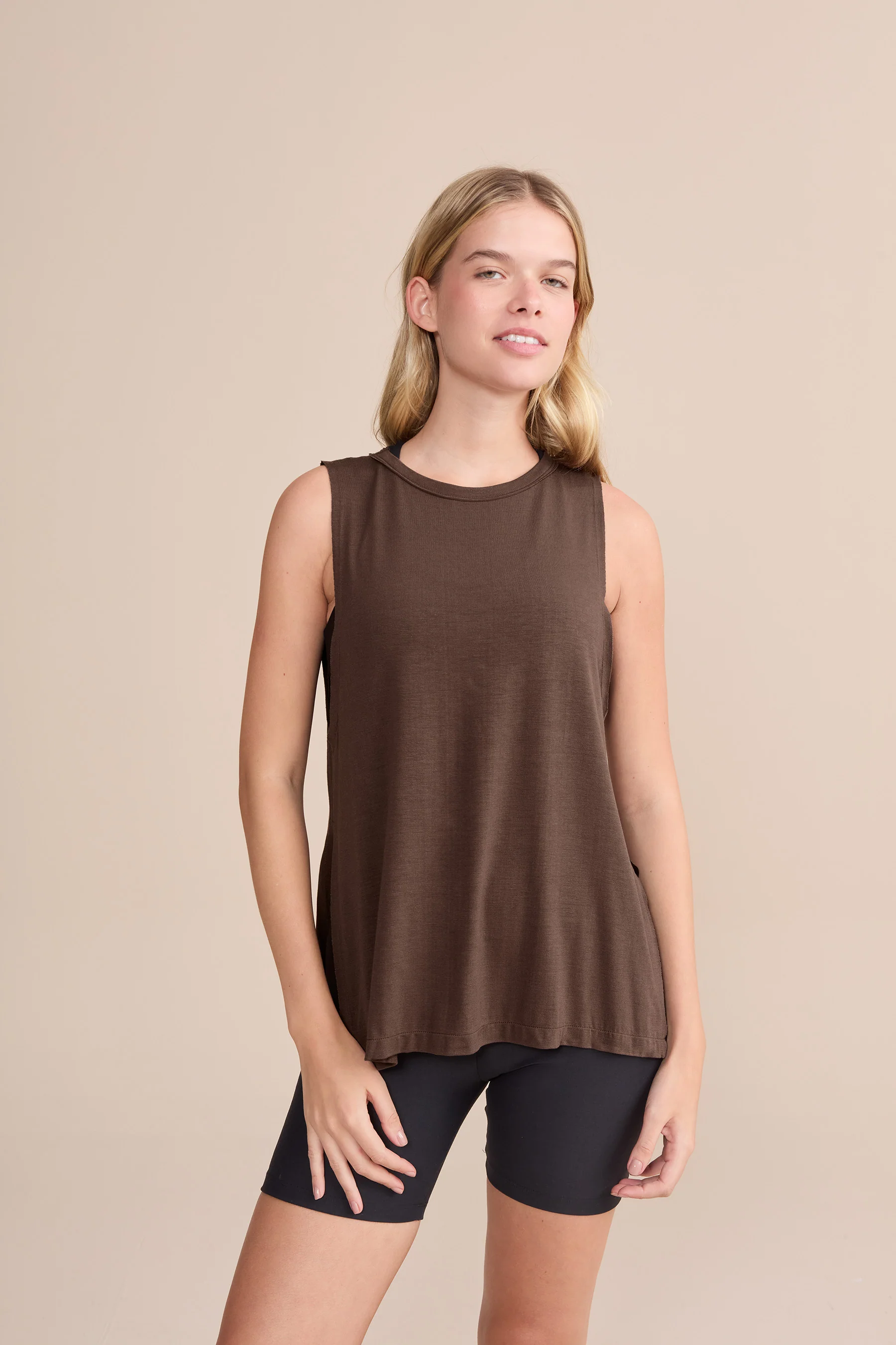 Visco Heart Long Tank Top - Image 6